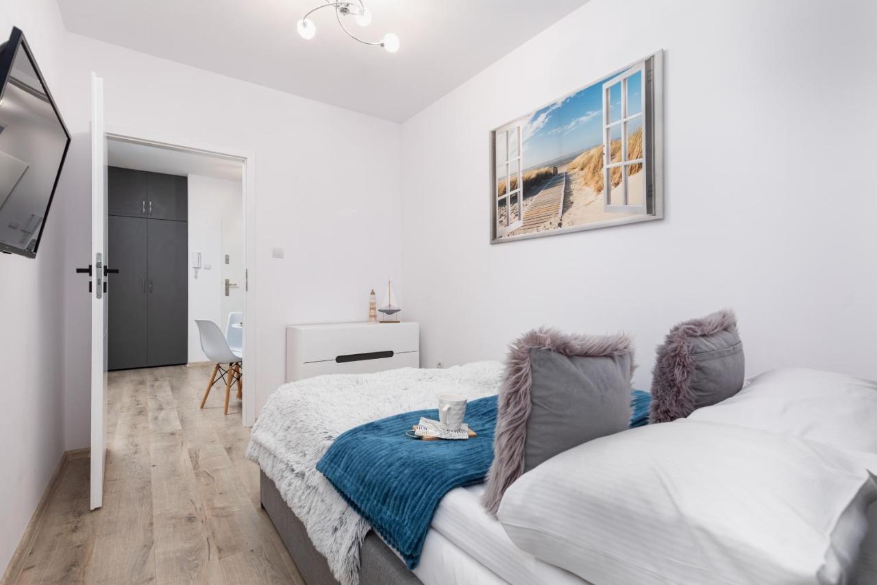 Kapitanski Mostek Apartments Kolobrzeg By Noclegi Renters Kültér fotó